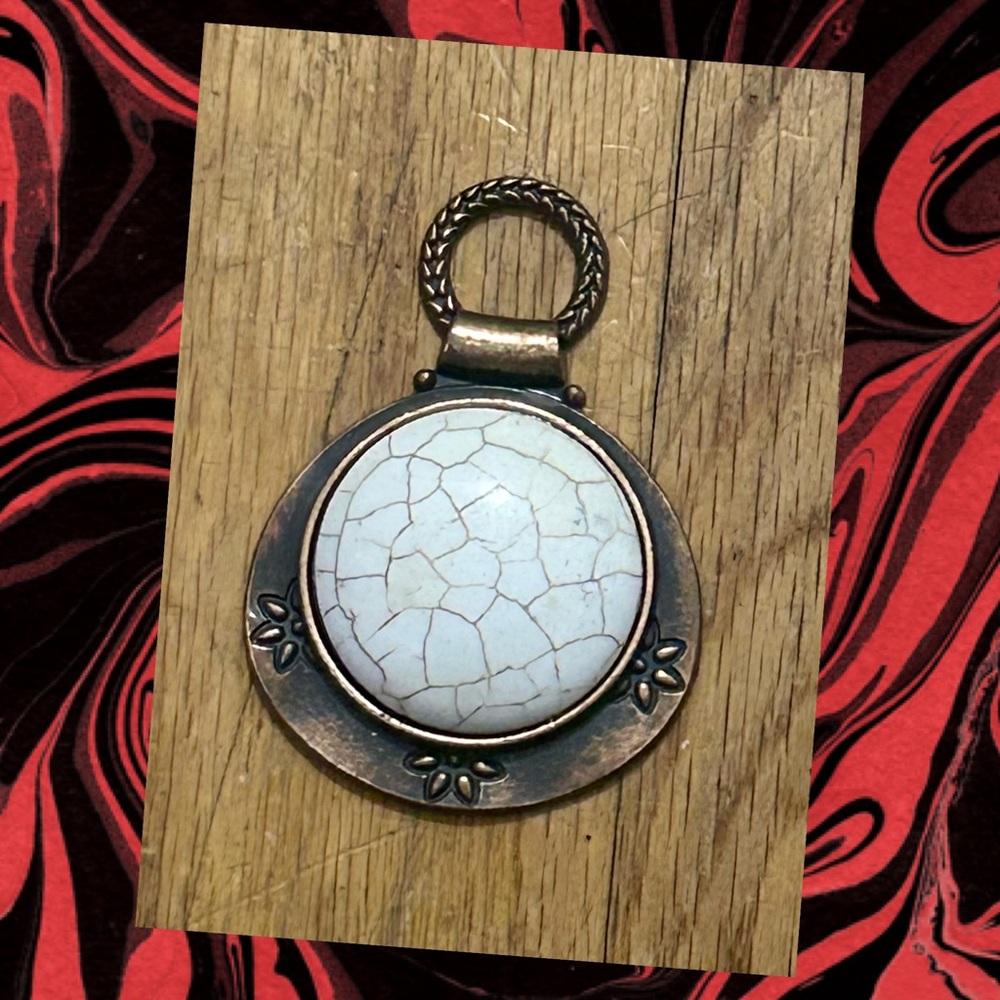 Paparazzi Bronze and White crackle stone Pendant Necklace